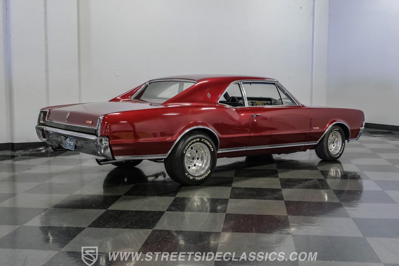 1967 Oldsmobile Cutlass Supreme