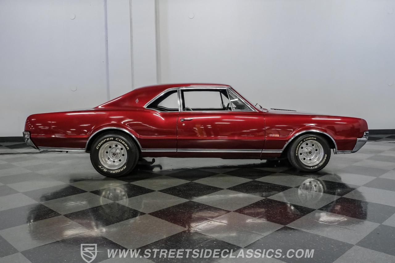 1967 Oldsmobile Cutlass Supreme
