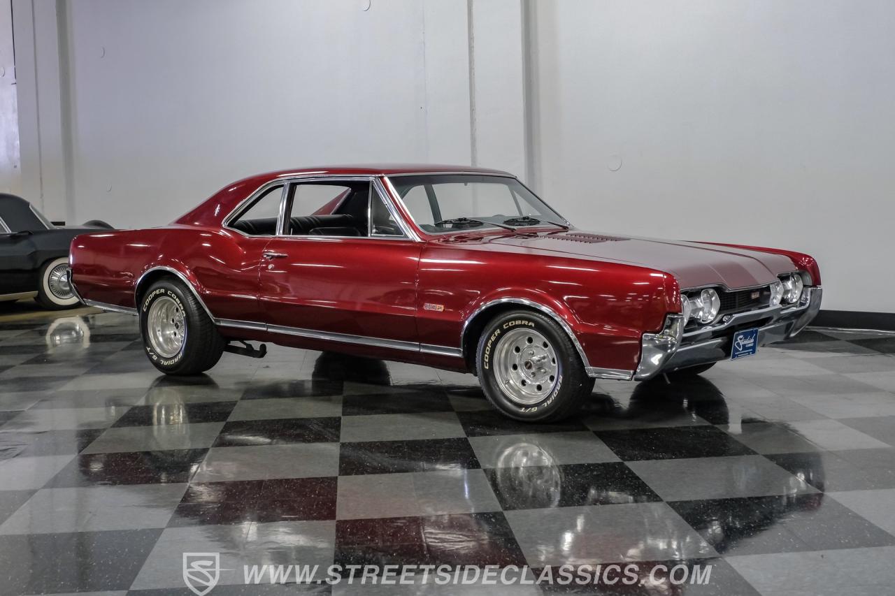 1967 Oldsmobile Cutlass Supreme