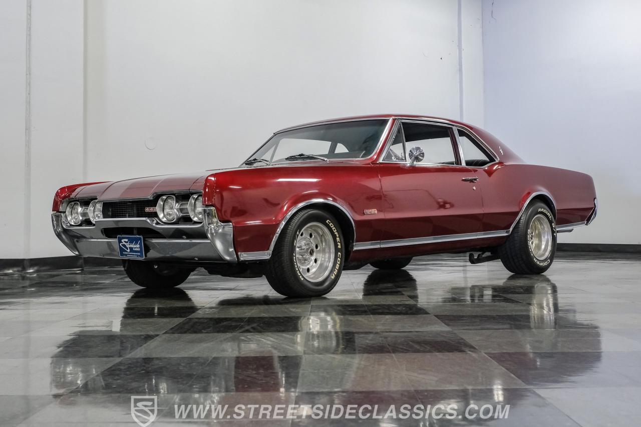 1967 Oldsmobile Cutlass Supreme