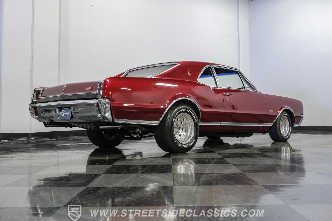 1967 Oldsmobile Cutlass Supreme