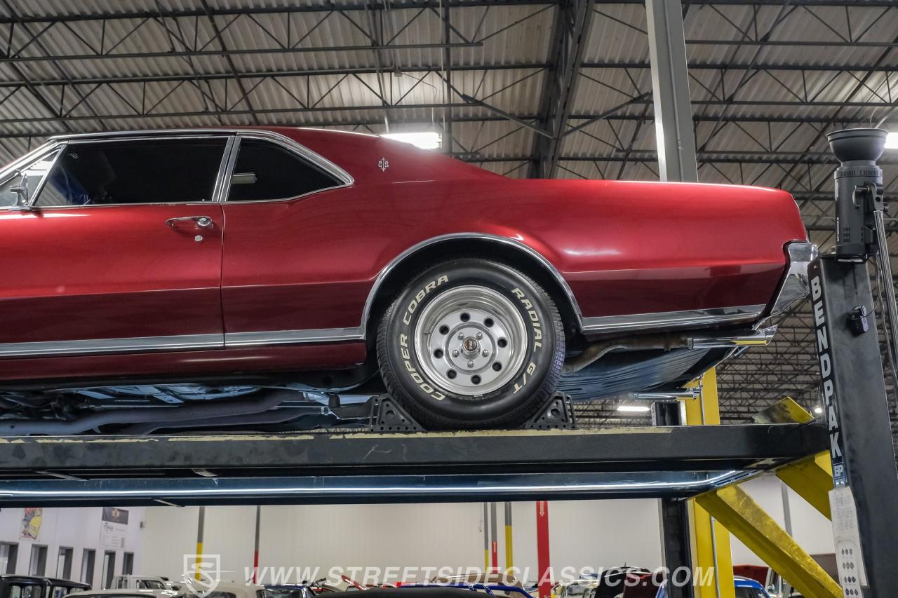 1967 Oldsmobile Cutlass Supreme