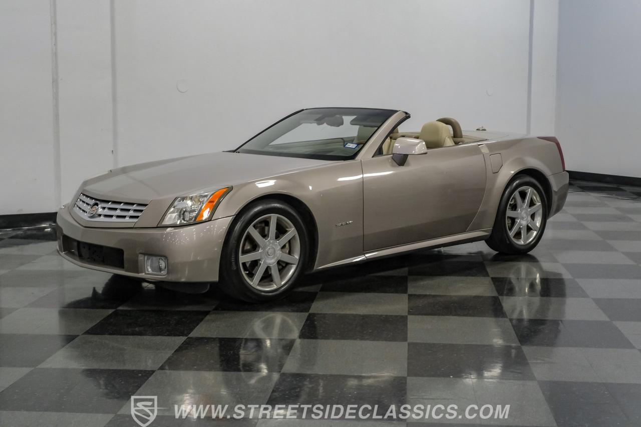 2005 Cadillac XLR