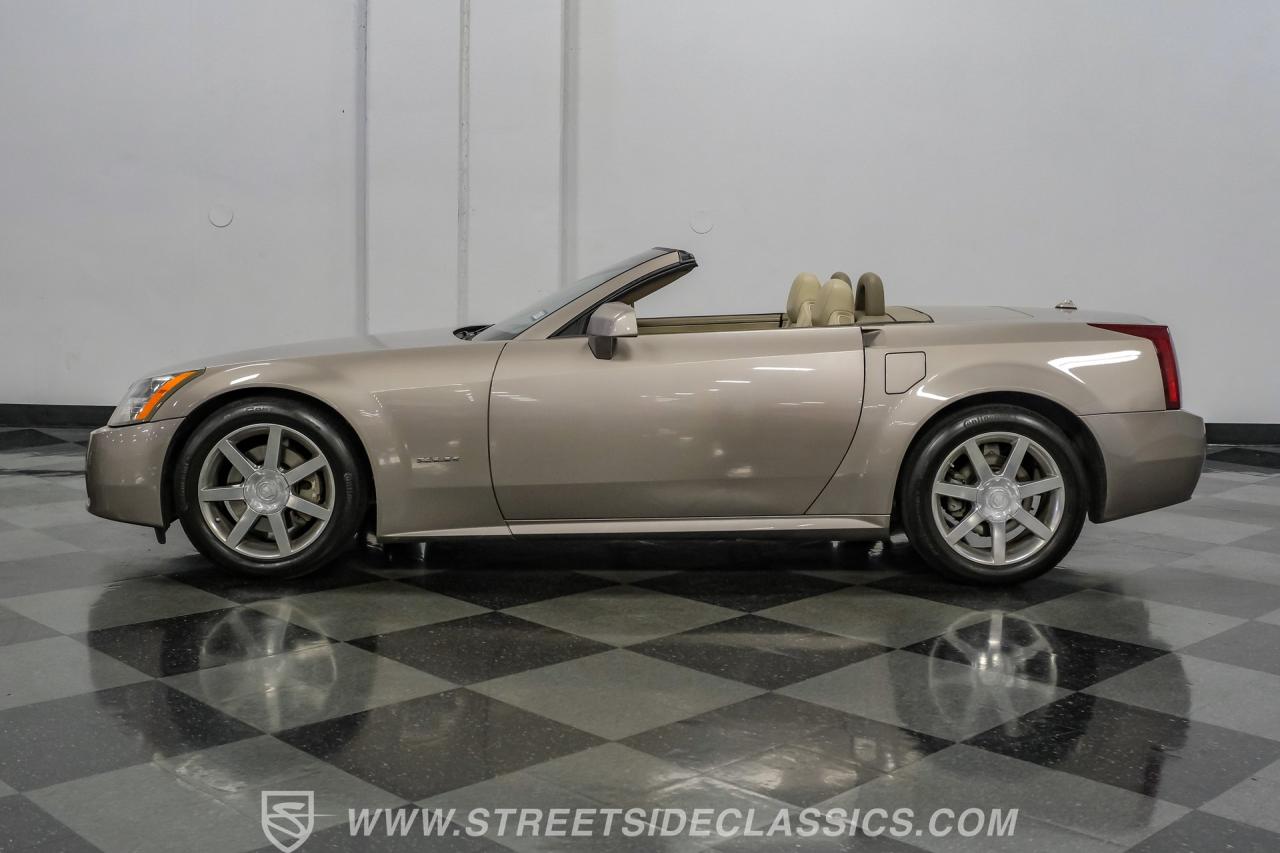 2005 Cadillac XLR