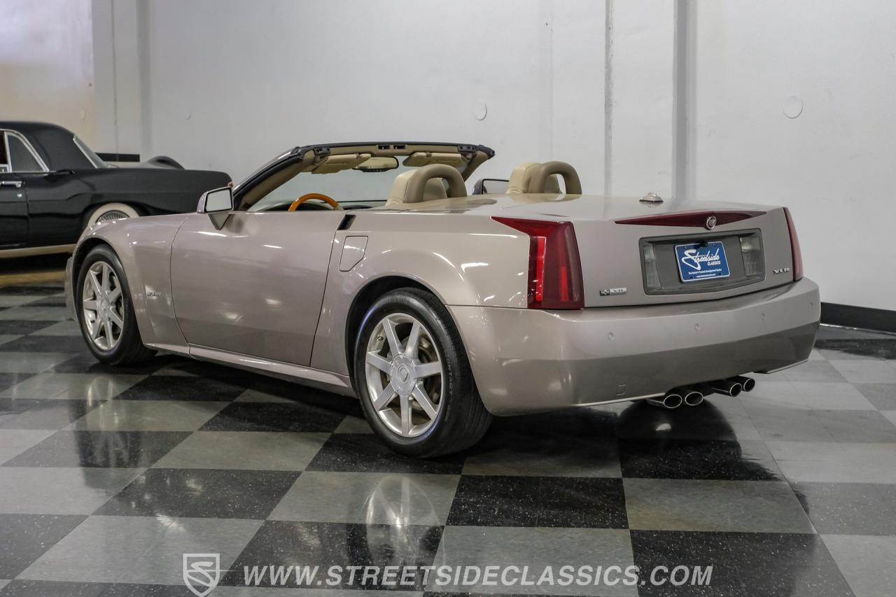 2005 Cadillac XLR