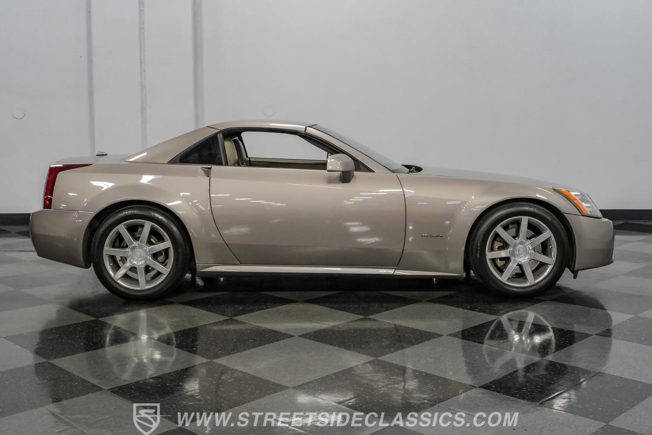 2005 Cadillac XLR