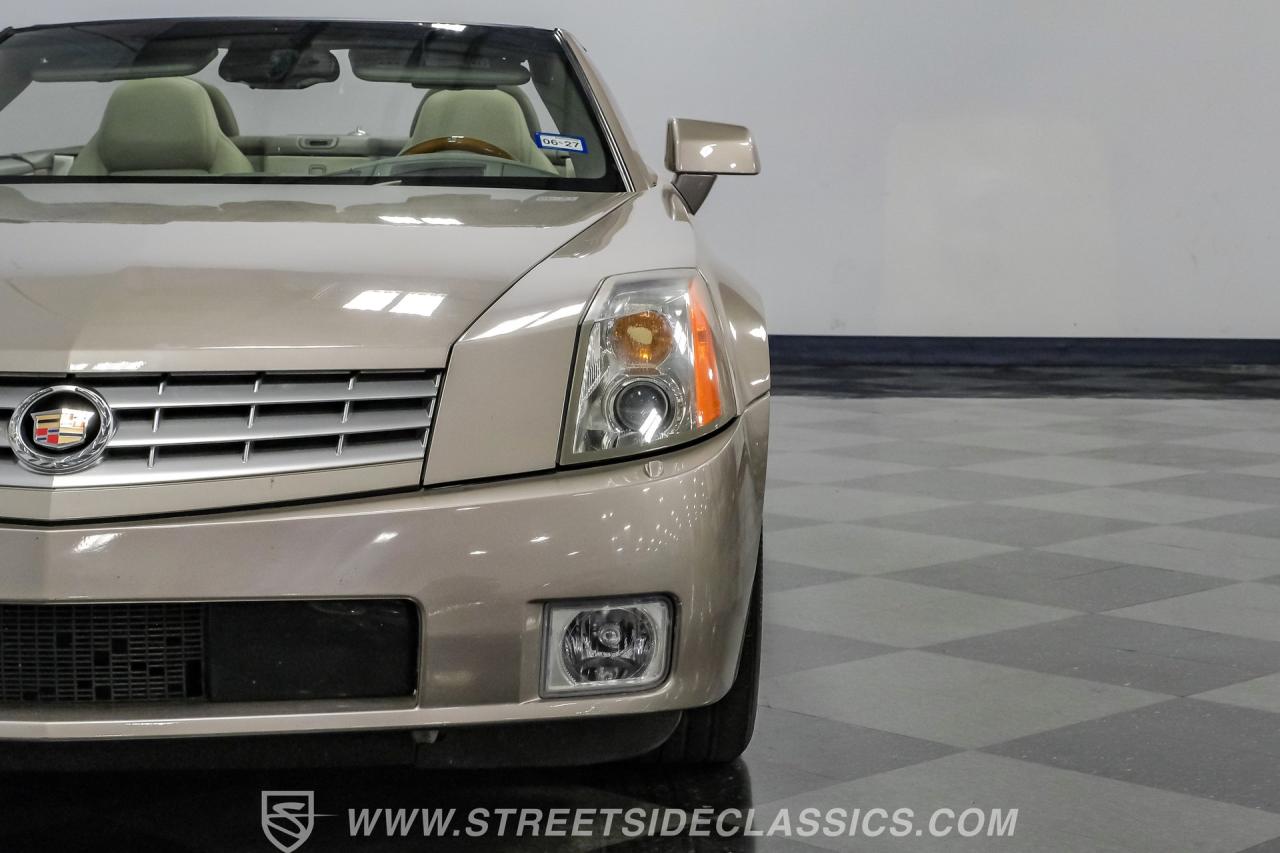 2005 Cadillac XLR
