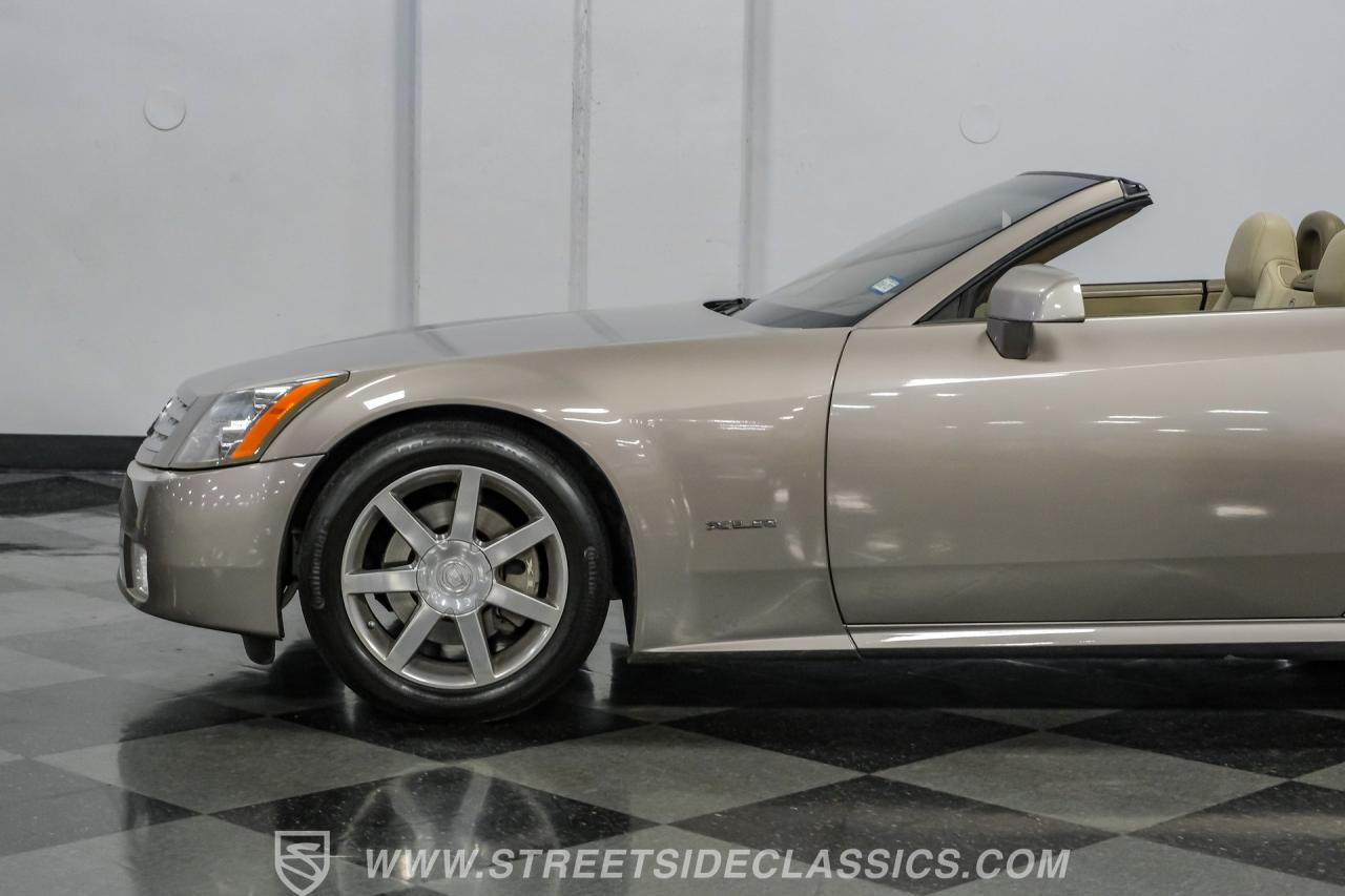 2005 Cadillac XLR