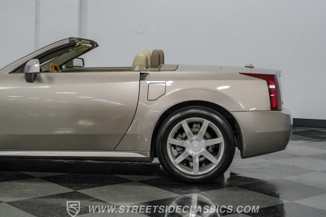 2005 Cadillac XLR