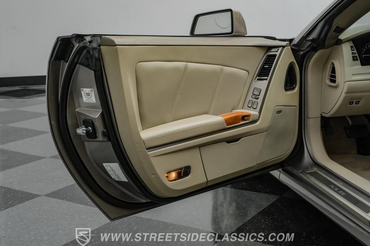 2005 Cadillac XLR