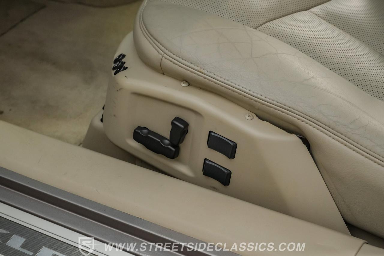 2005 Cadillac XLR