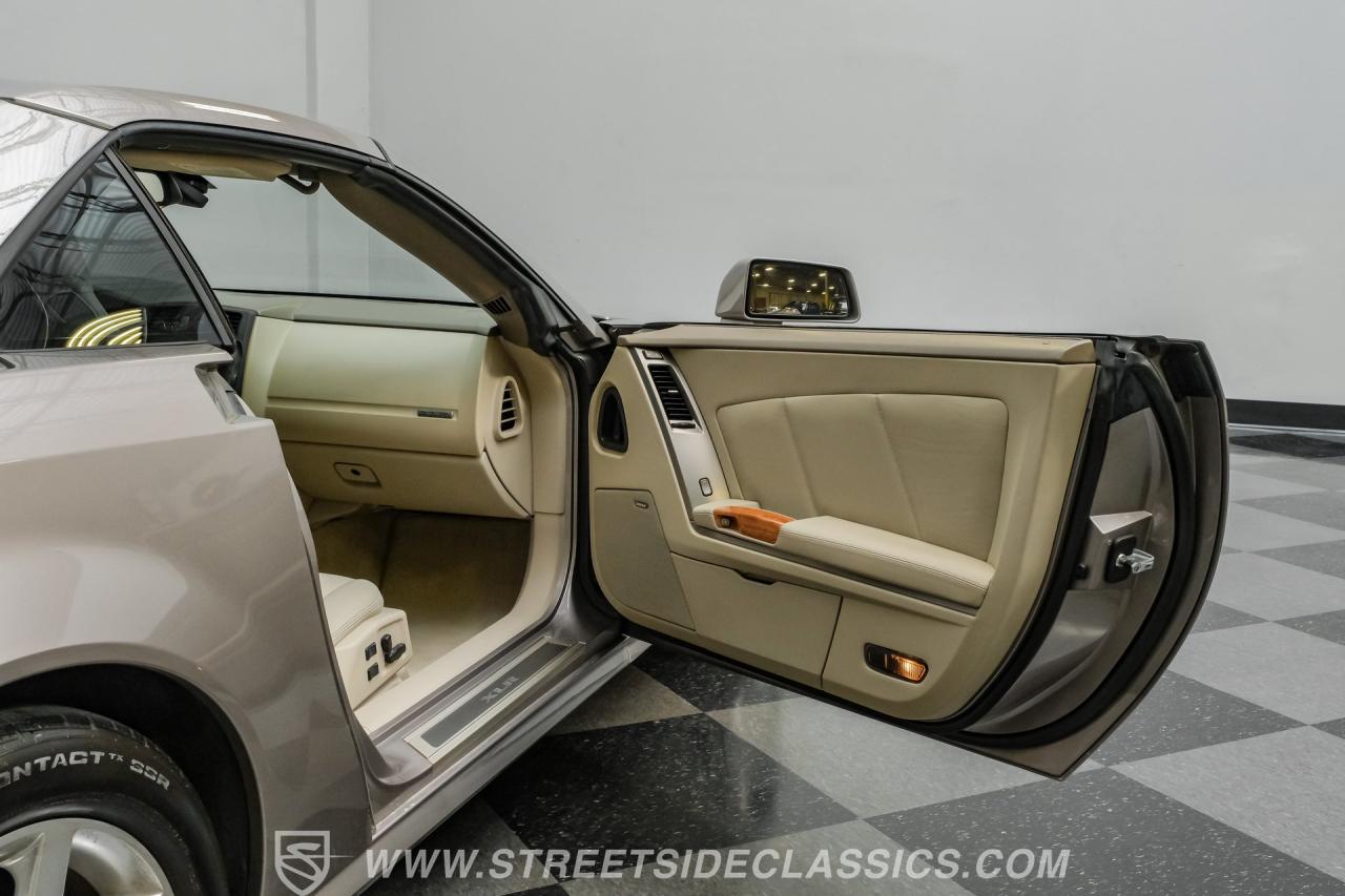 2005 Cadillac XLR
