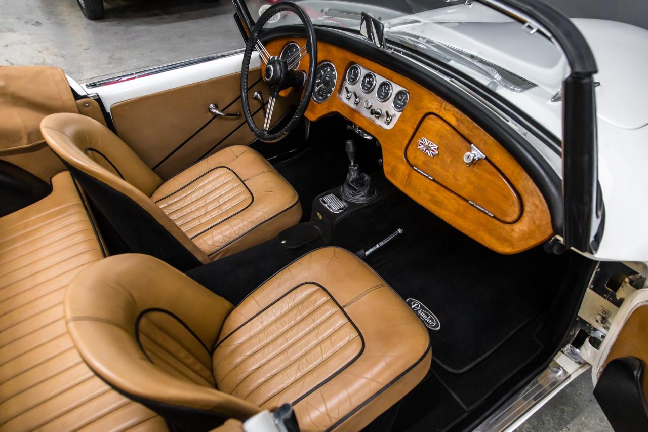 1961 Daimler SP250