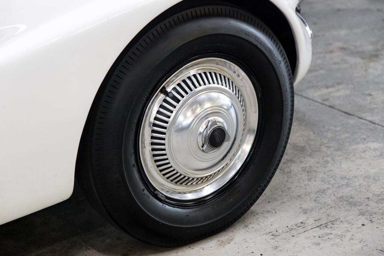 1961 Daimler SP250