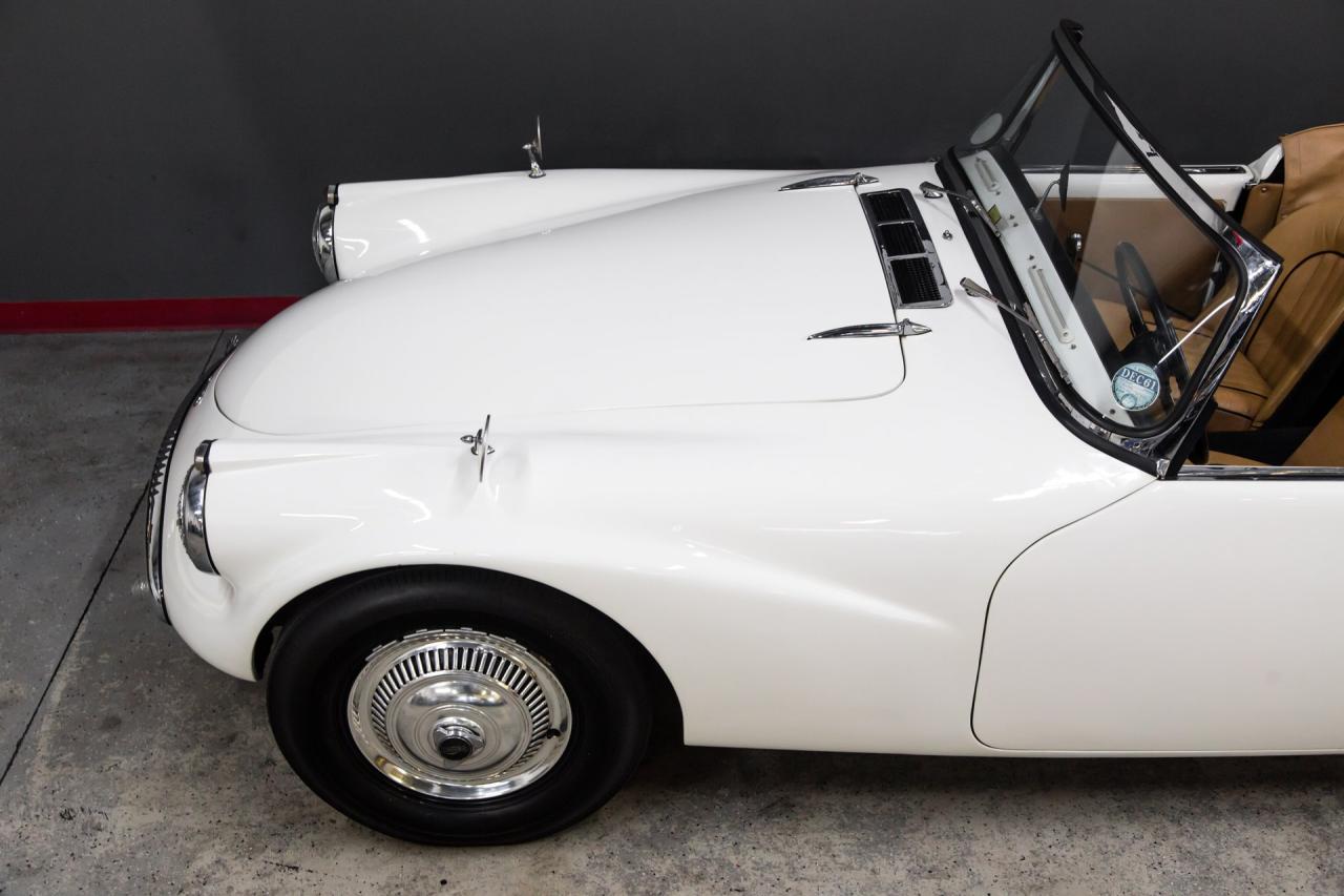1961 Daimler SP250