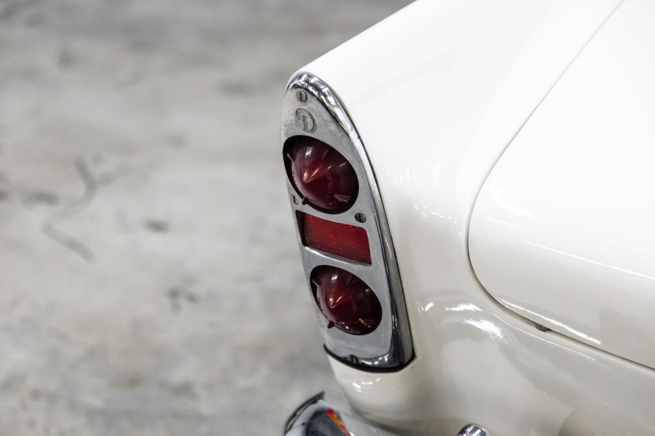 1961 Daimler SP250
