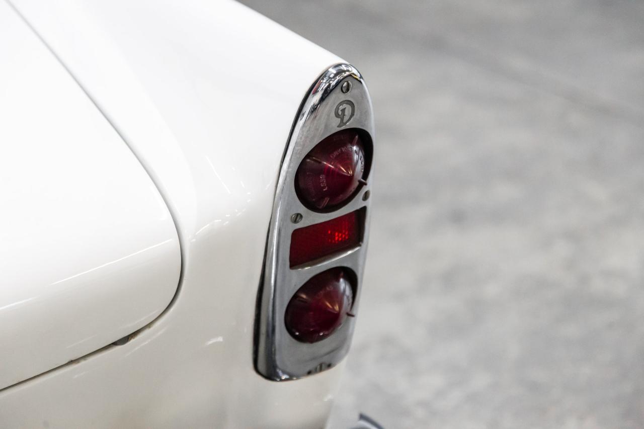 1961 Daimler SP250