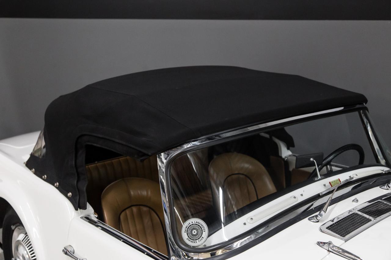 1961 Daimler SP250
