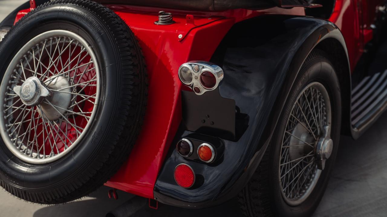 1937 SS Jaguar 100 2 &frac12;-litre Roadster