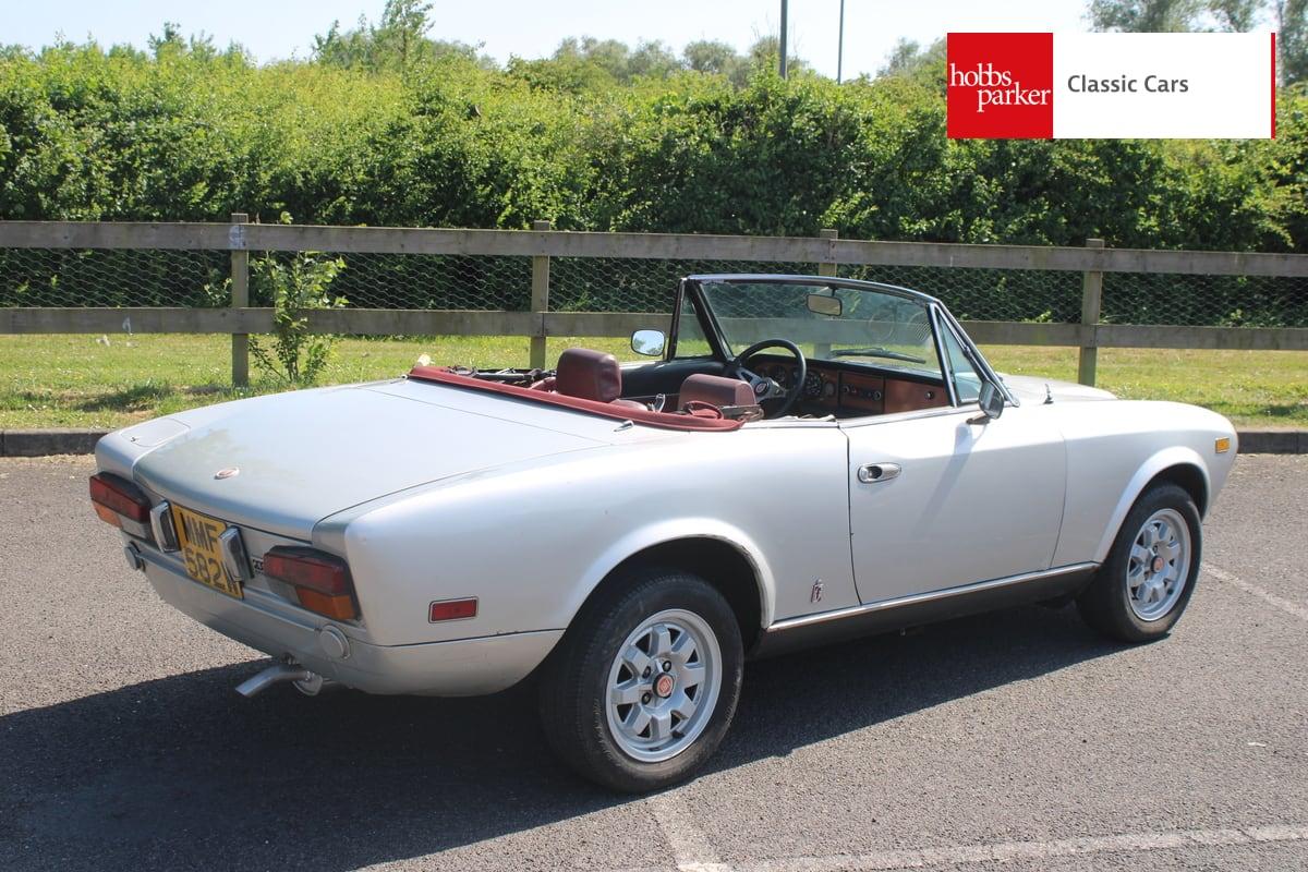 1981 Fiat 124 SPIDER LHD
