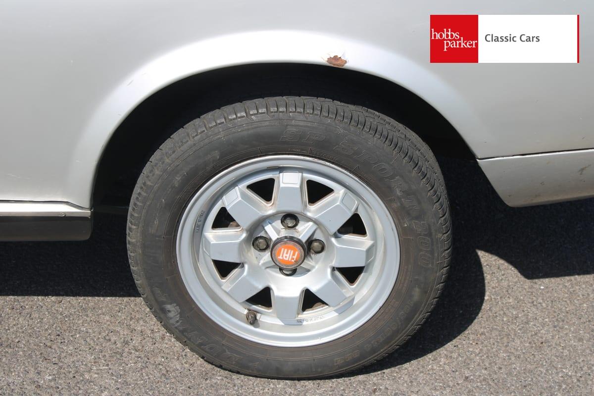 1981 Fiat 124 SPIDER LHD