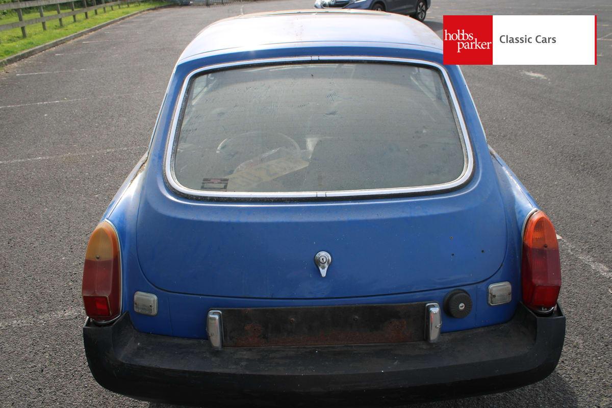1975 MG B GT