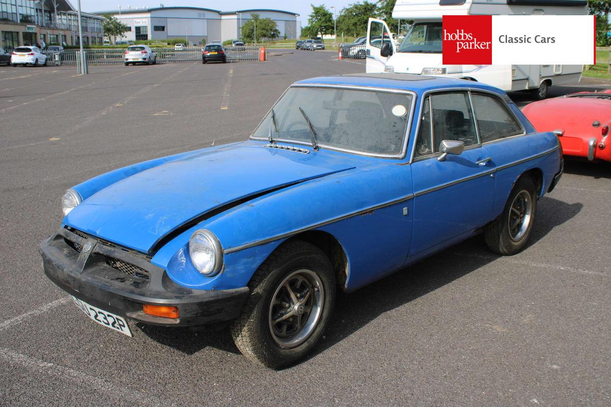 1975 MG B GT