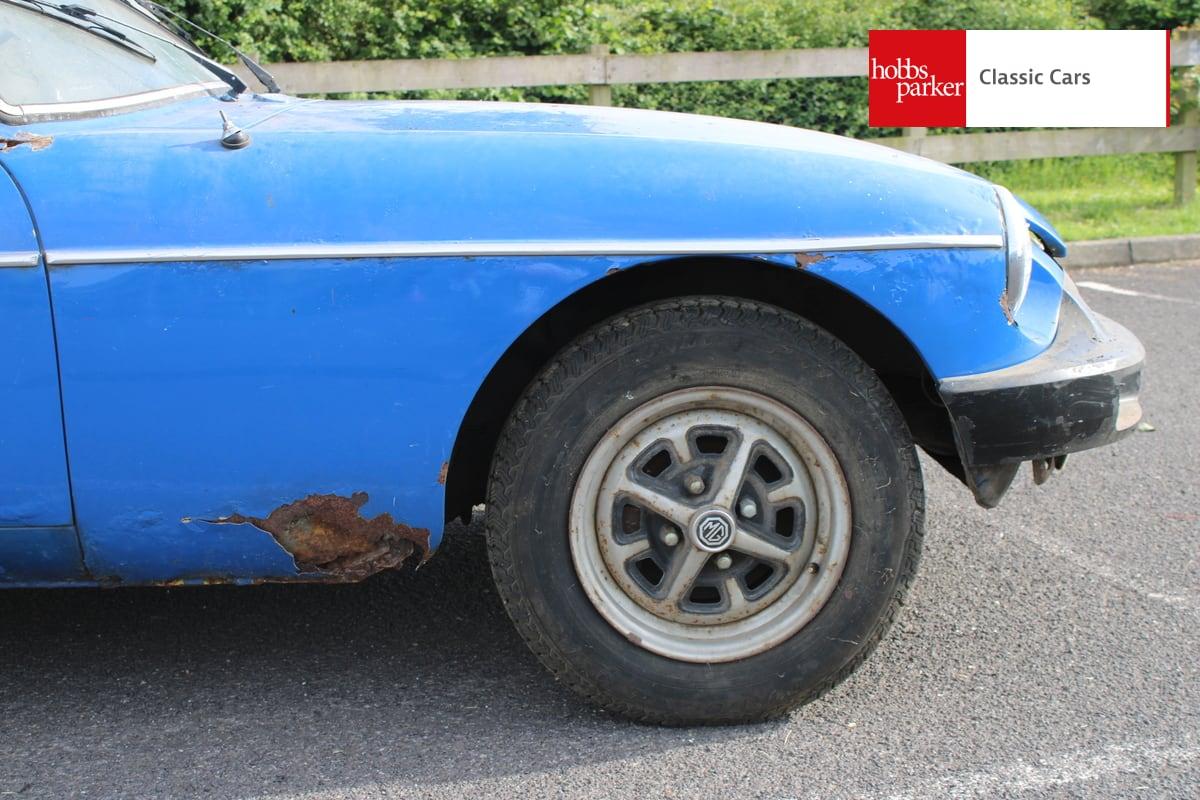 1975 MG B GT