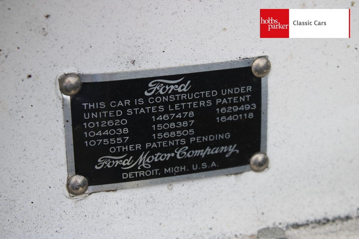 1929 Ford FORD AA FLAT BED TRUCK