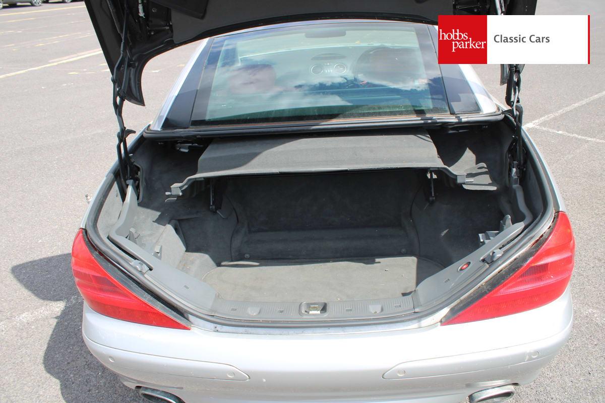 2004 Mercedes - Benz SL500 AUTO R230