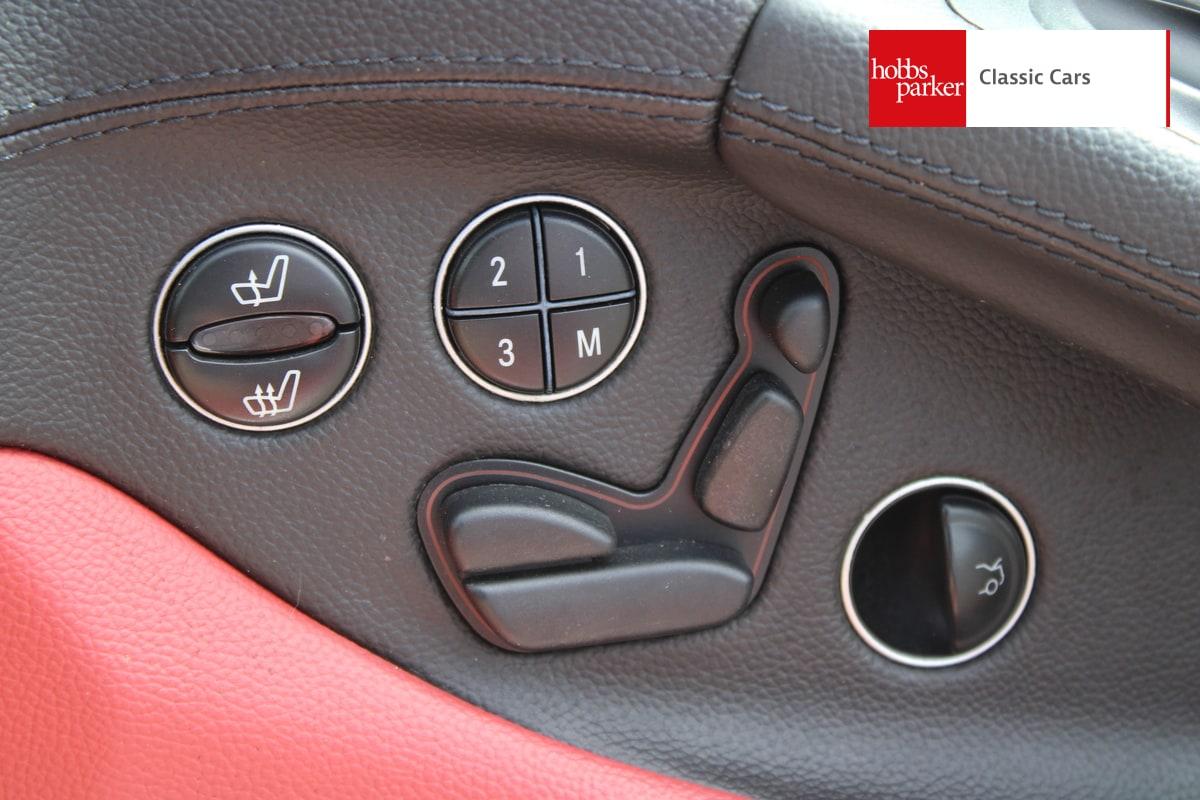 2004 Mercedes - Benz SL500 AUTO R230