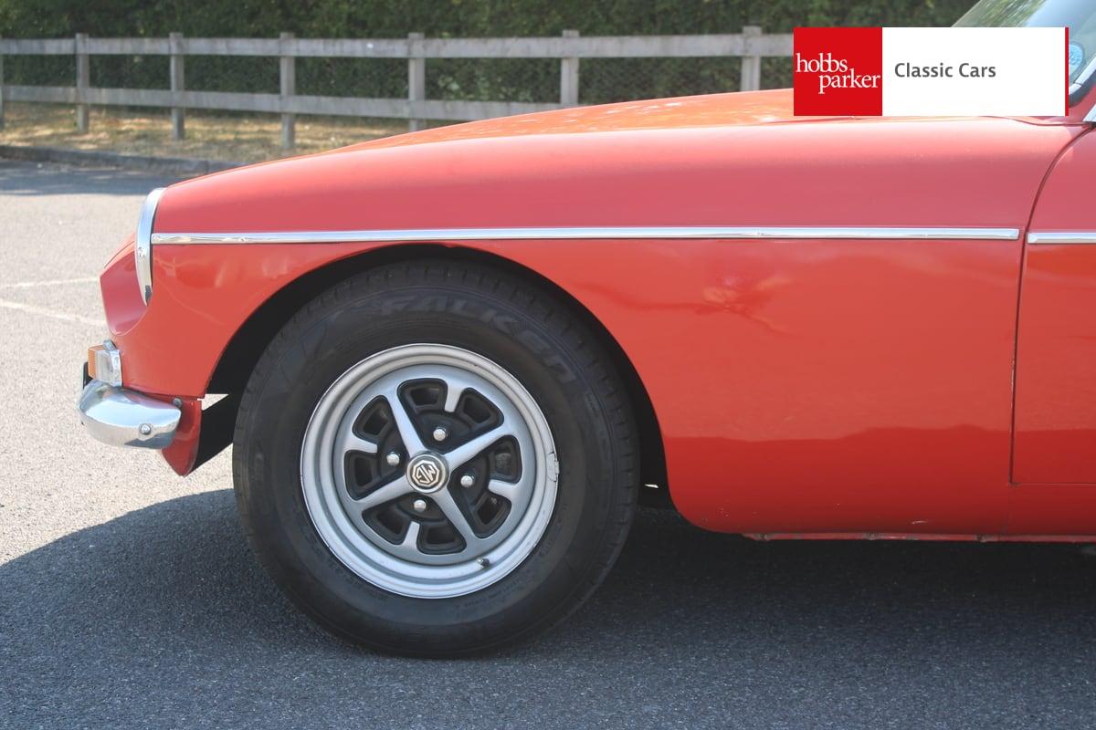 1974 MG B GT