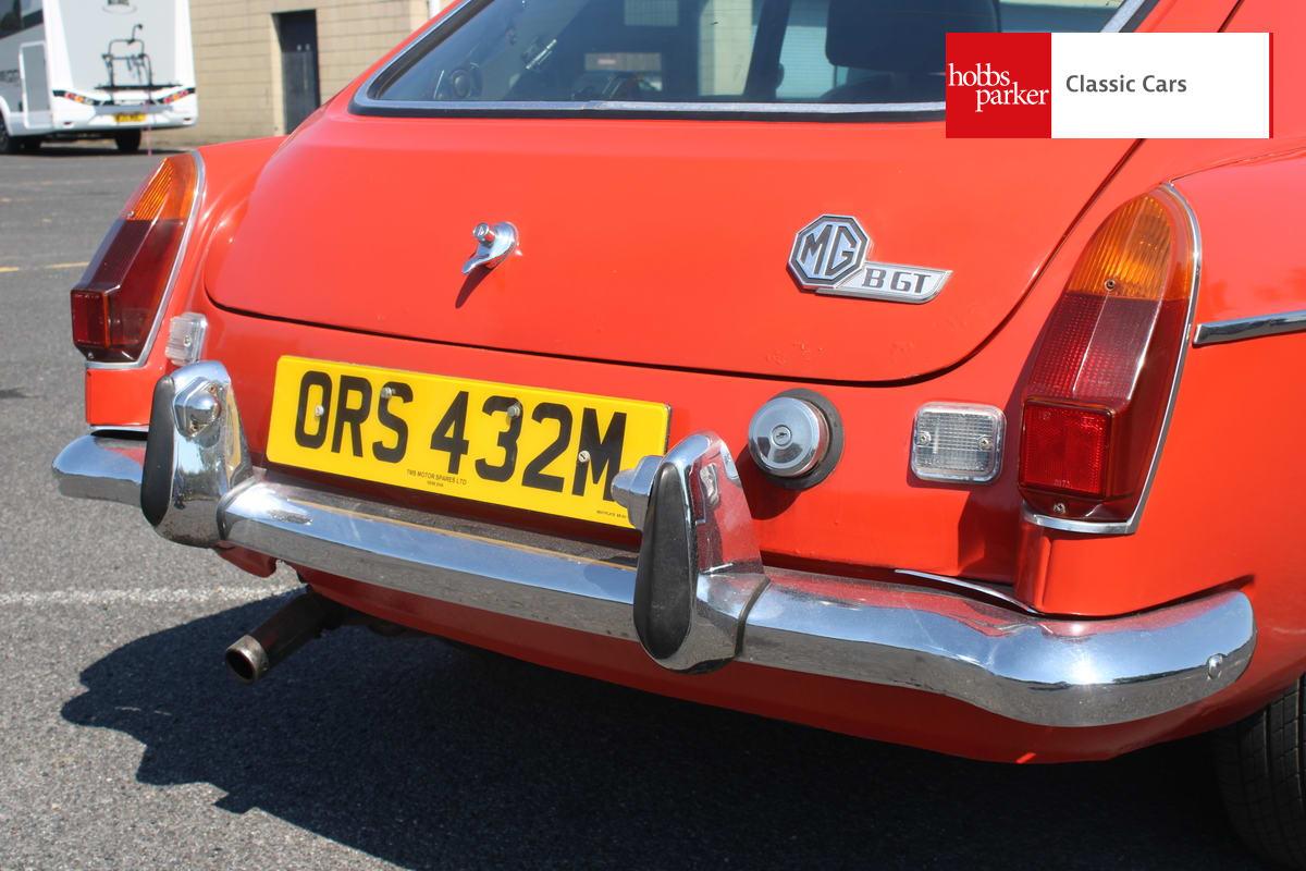 1974 MG B GT