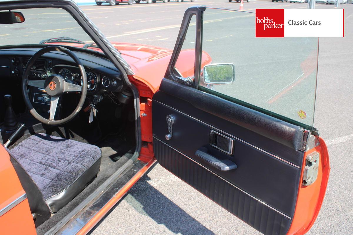 1974 MG B GT