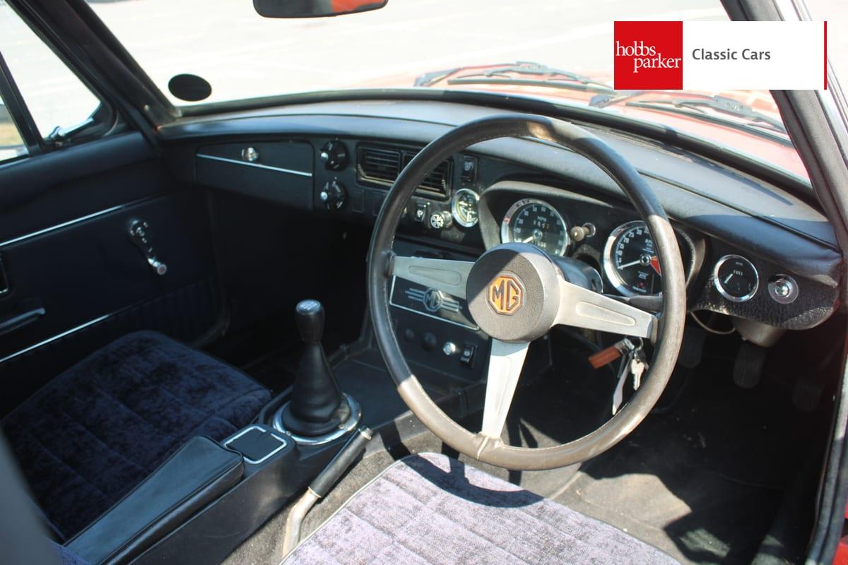 1974 MG B GT