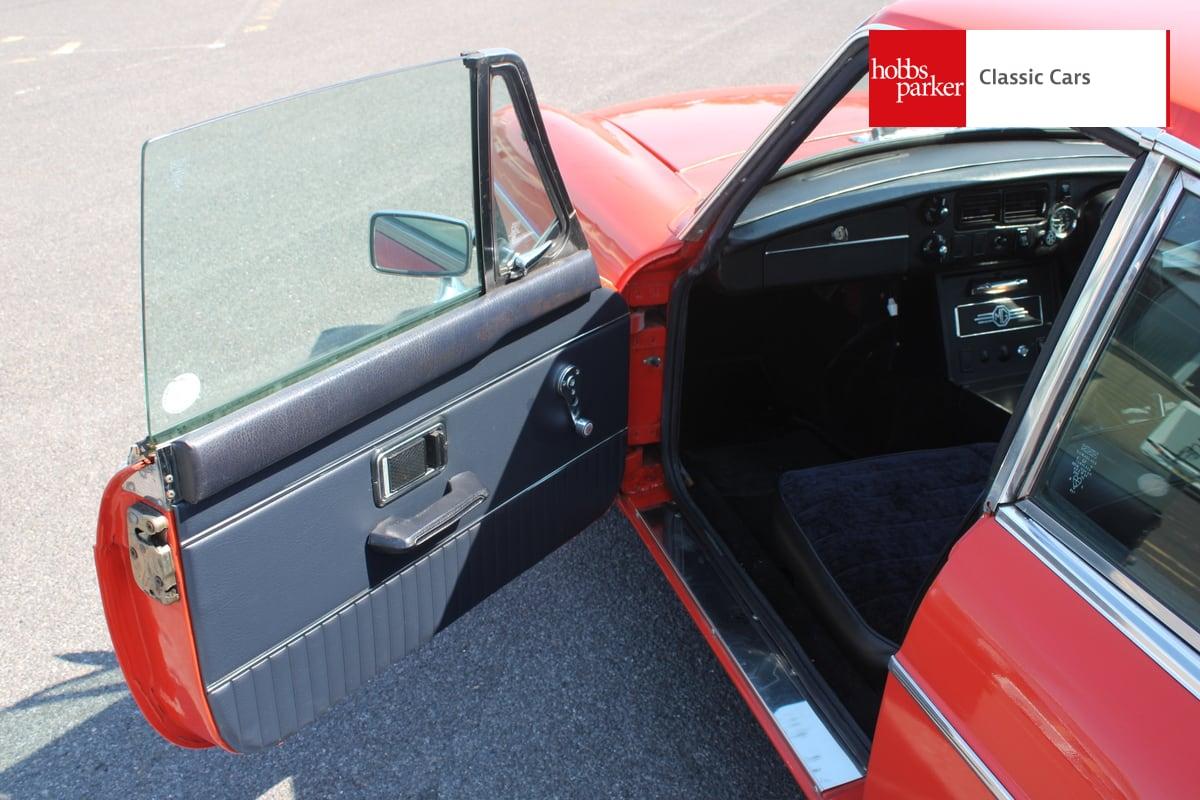 1974 MG B GT