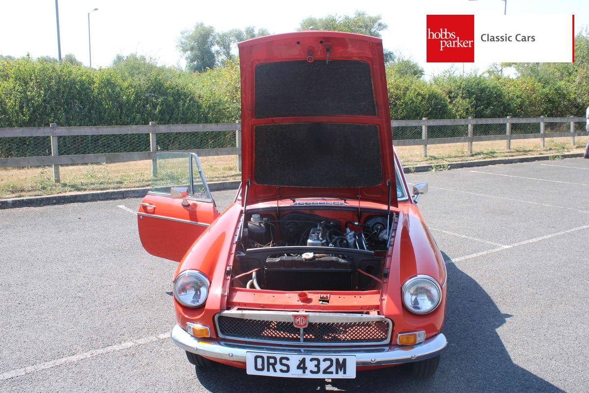 1974 MG B GT