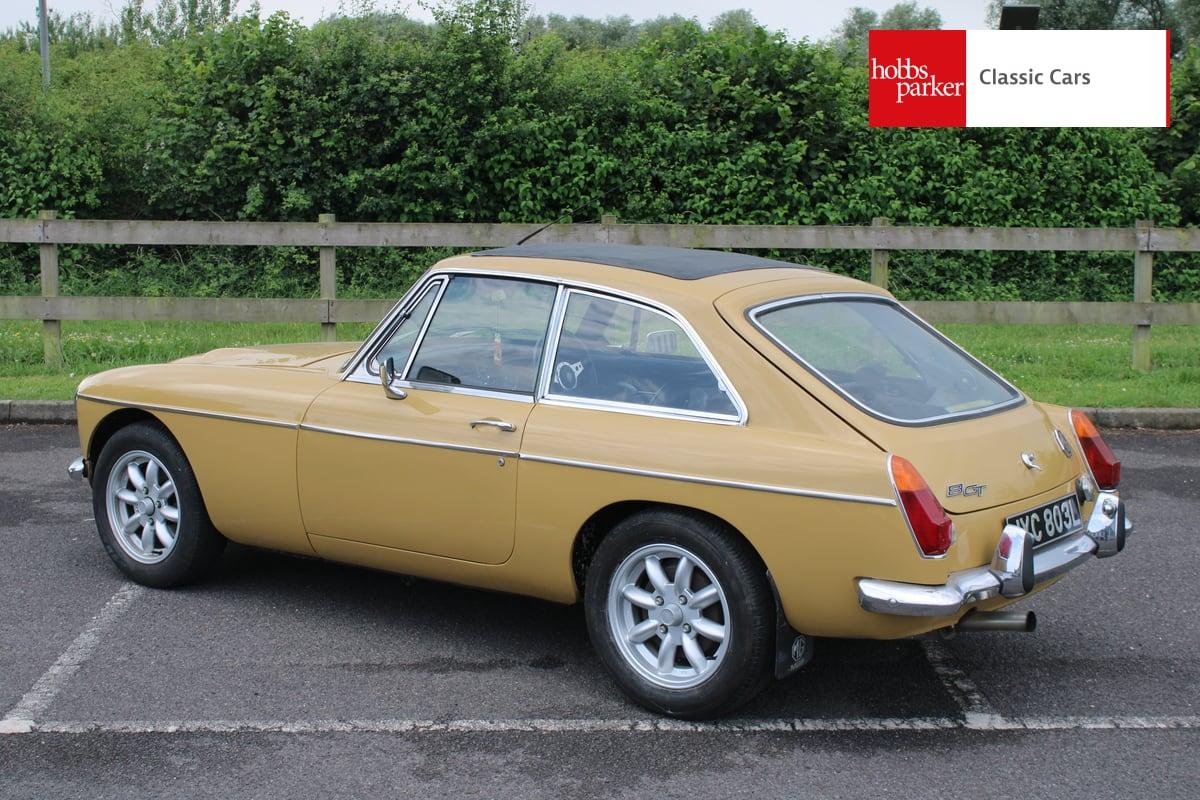 1972 MG B GT V8