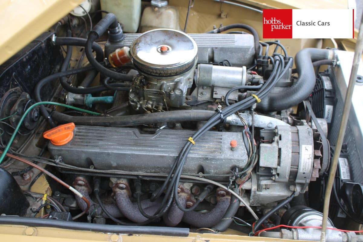 1972 MG B GT V8