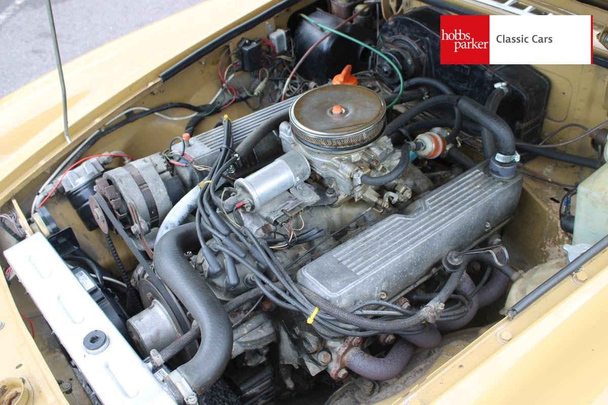 1972 MG B GT V8