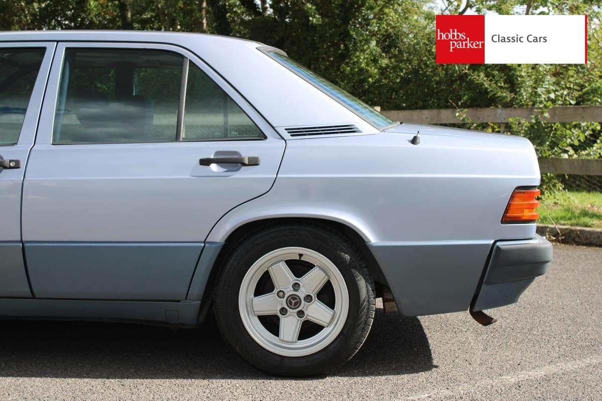 1994 Mercedes - Benz 190E AUTO