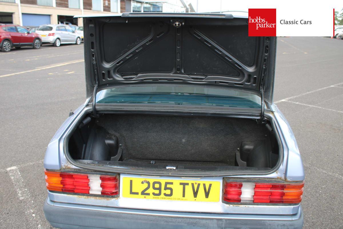 1994 Mercedes - Benz 190E AUTO