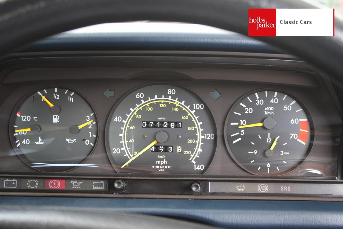 1994 Mercedes - Benz 190E AUTO