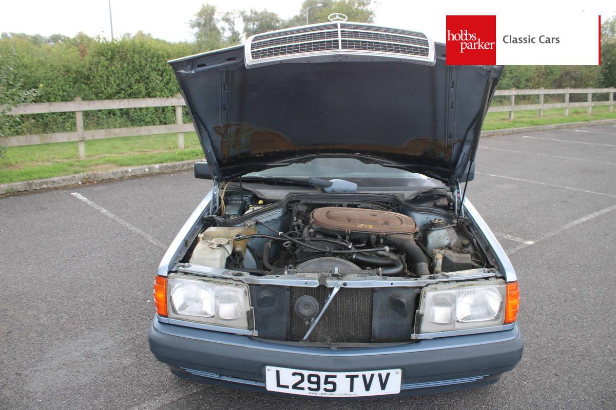 1994 Mercedes - Benz 190E AUTO