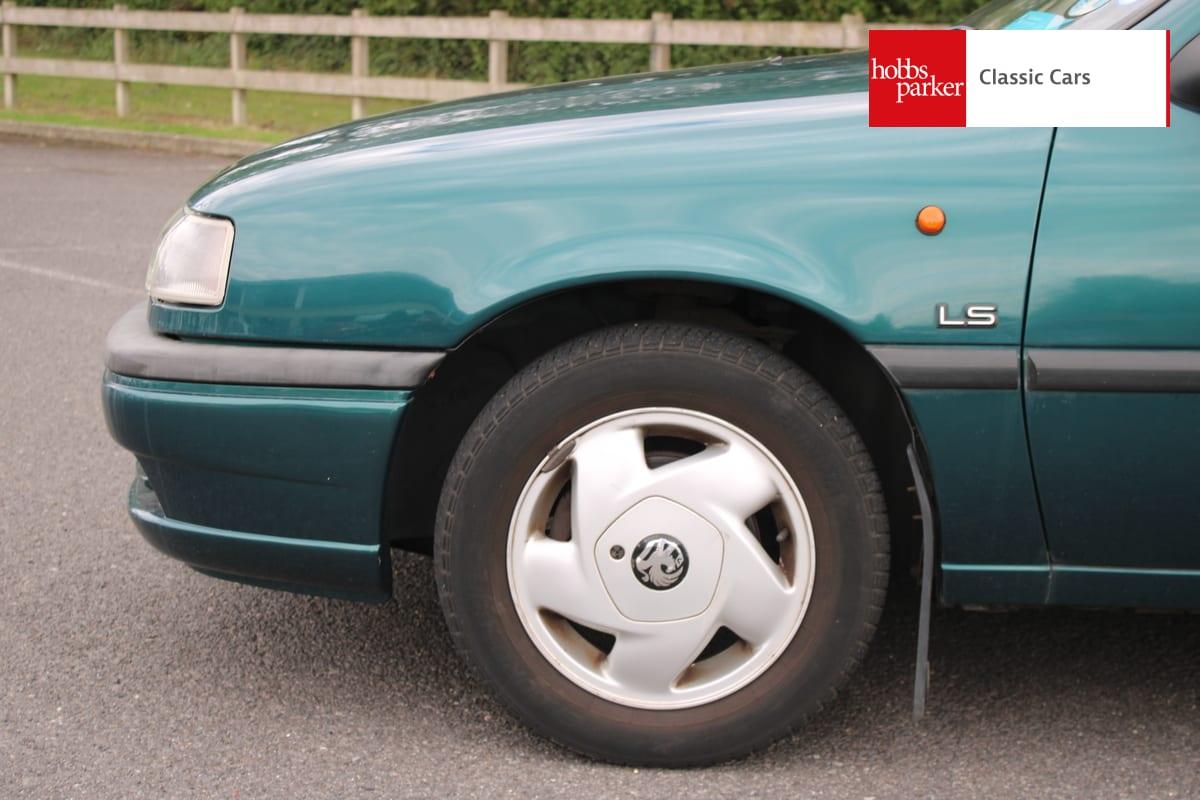 1995 Vauxhall CAVALIER LS 1.8