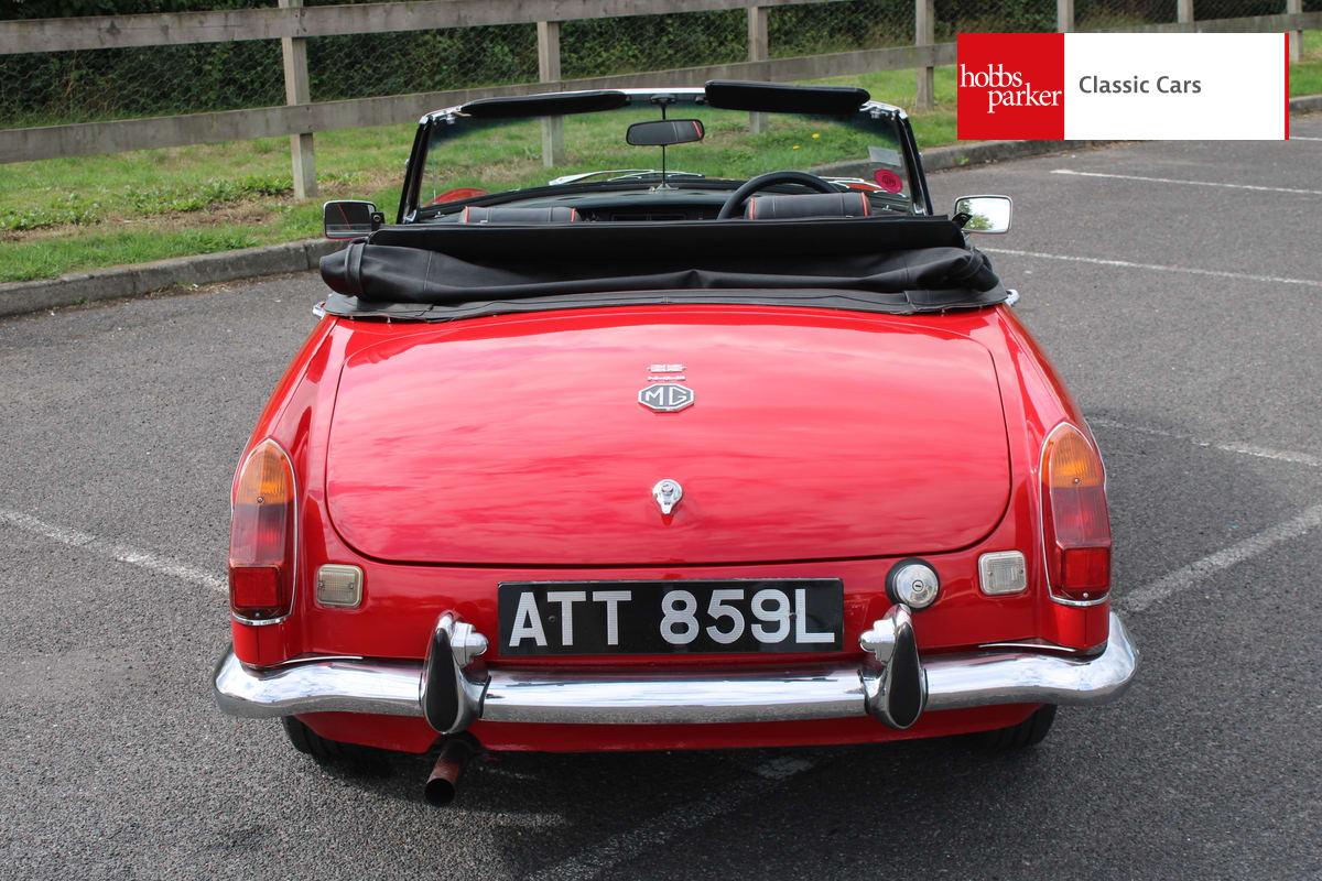 1972 MG B Roadster