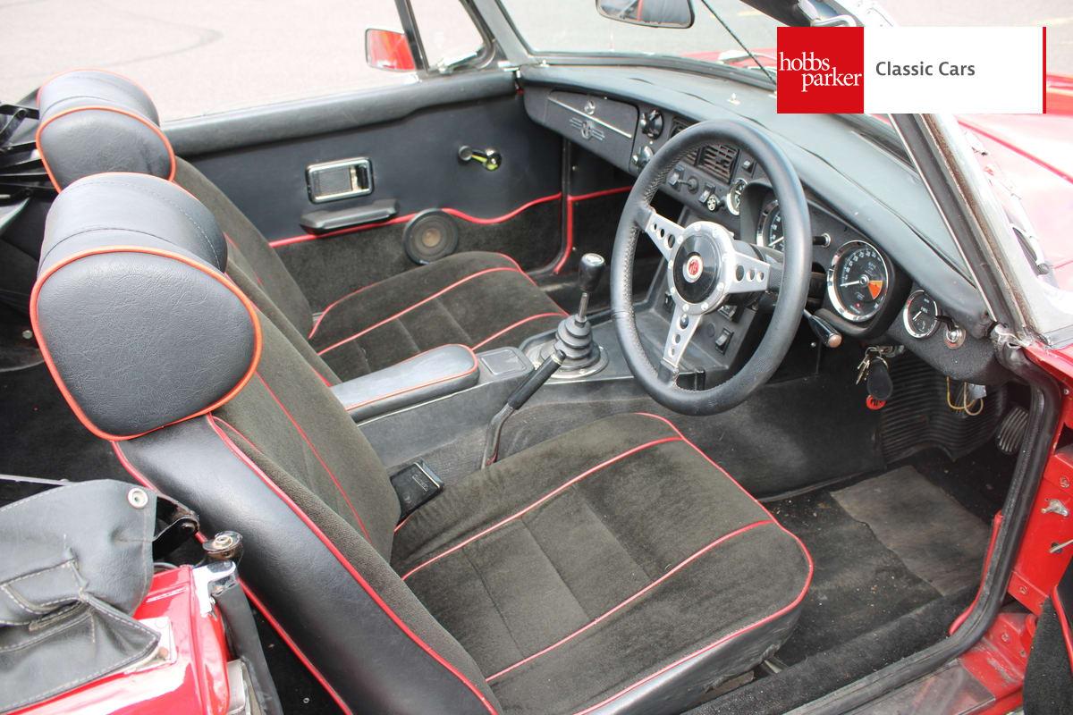 1972 MG B Roadster