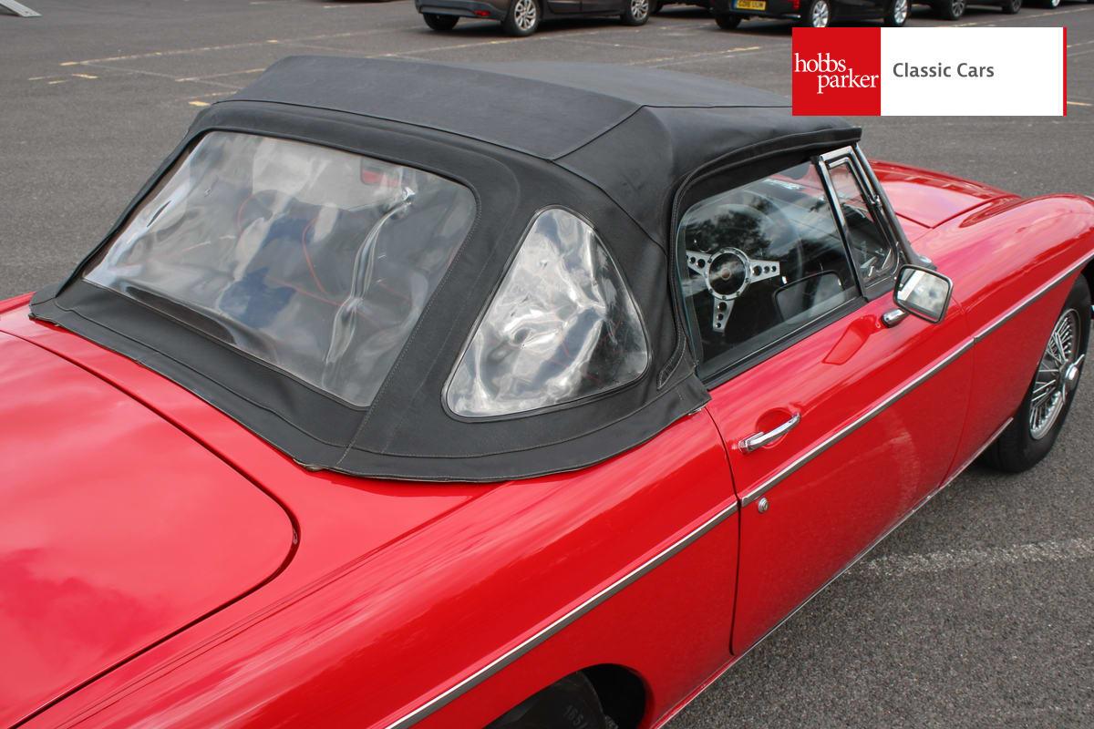 1972 MG B Roadster