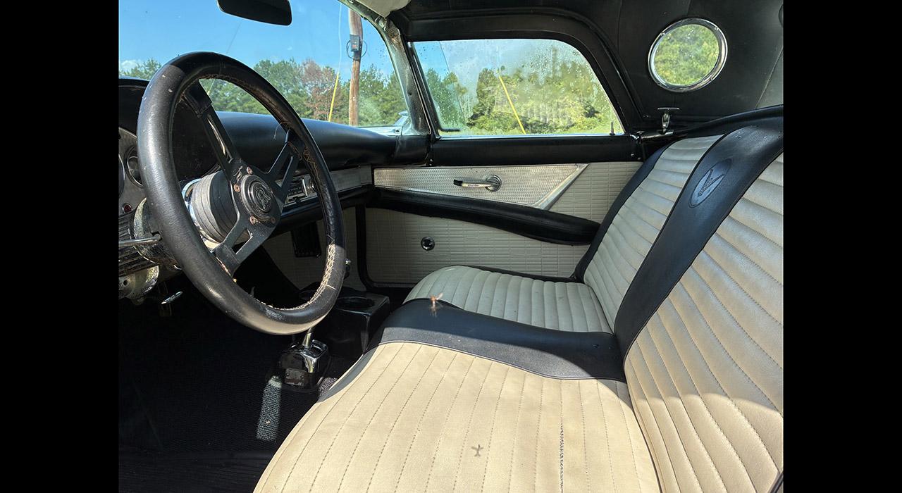 1957 Ford Thunderbird