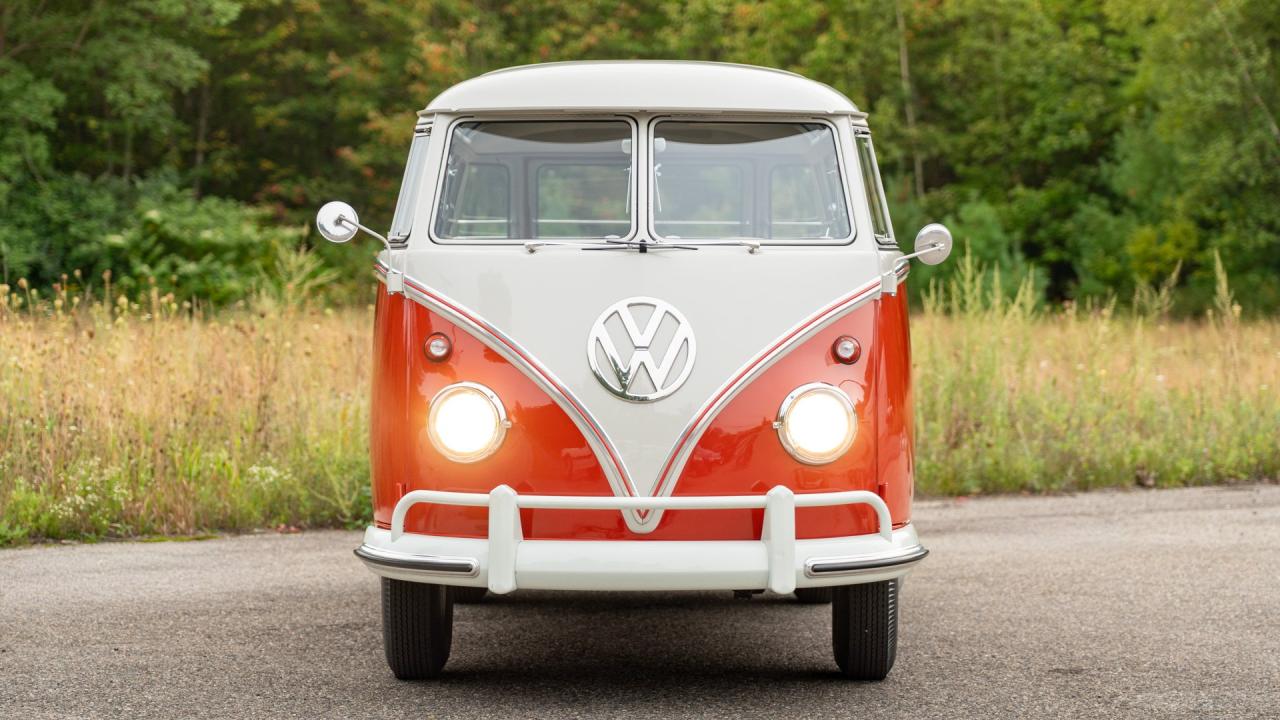 1961 Volkswagen 1961 Volkswagen Micro Bus De Luxe &lsquo;23-Window' Samba